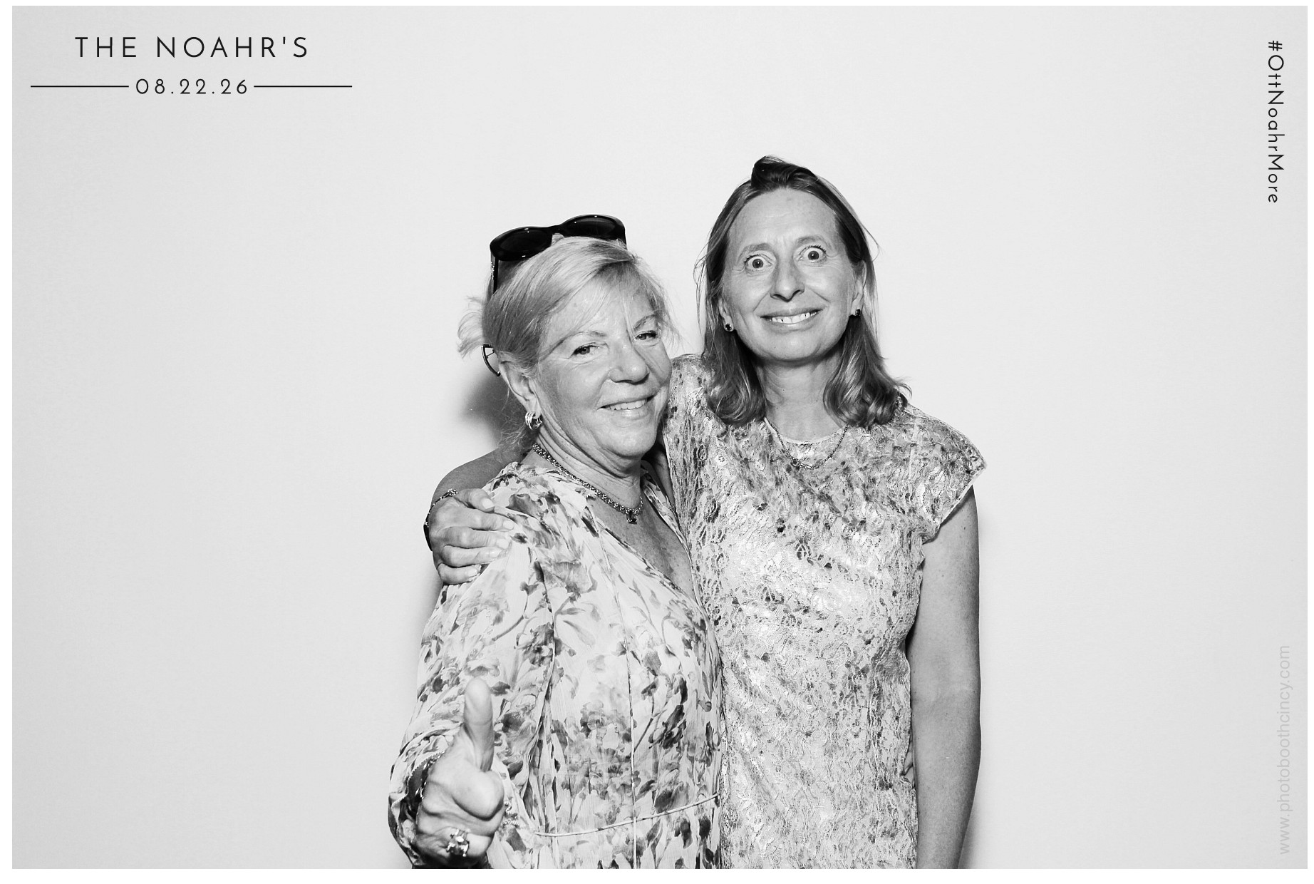 The Noahr's | View more photos from the event at gallery.photoboothcincy.com/u/PhotoBoothCincy/The-Noahrs