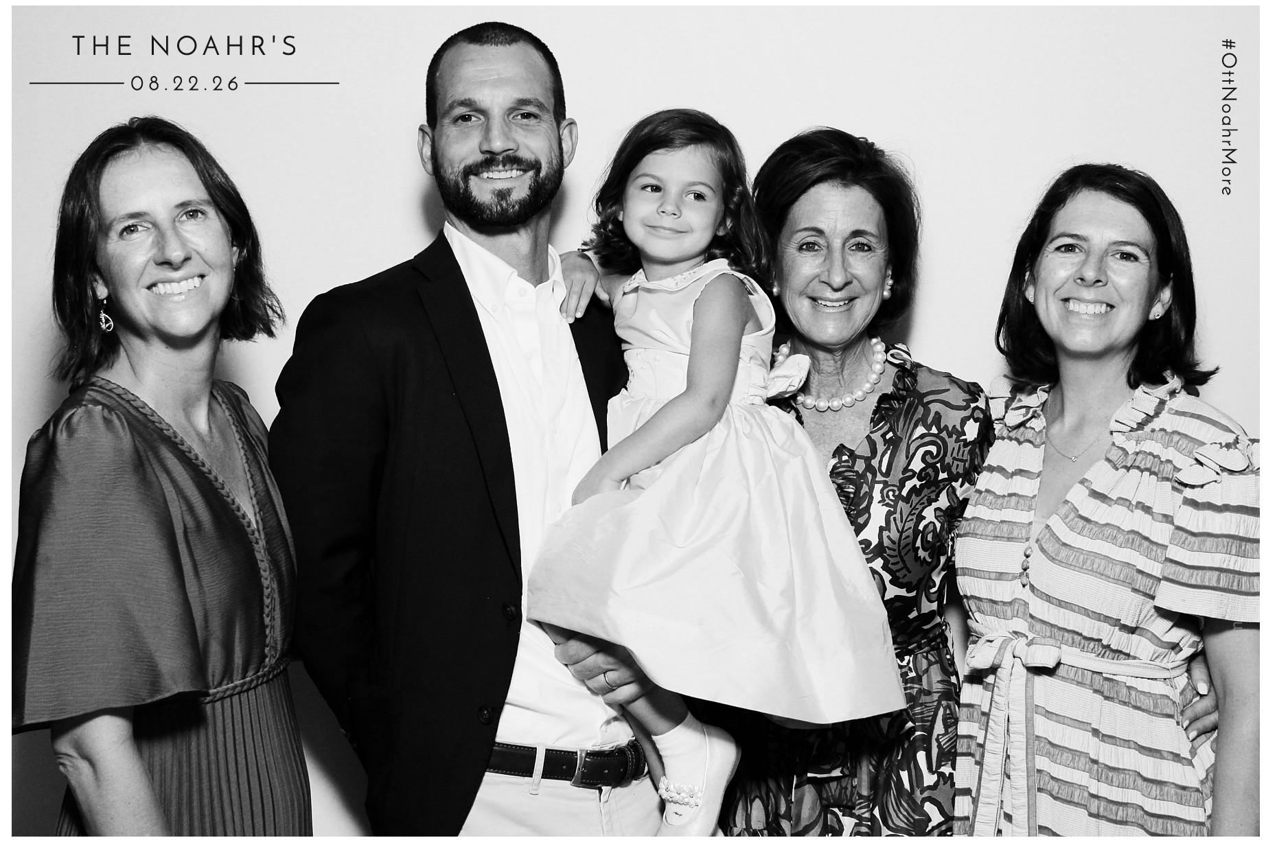 The Noahr's | View more photos from the event at gallery.photoboothcincy.com/u/PhotoBoothCincy/The-Noahrs