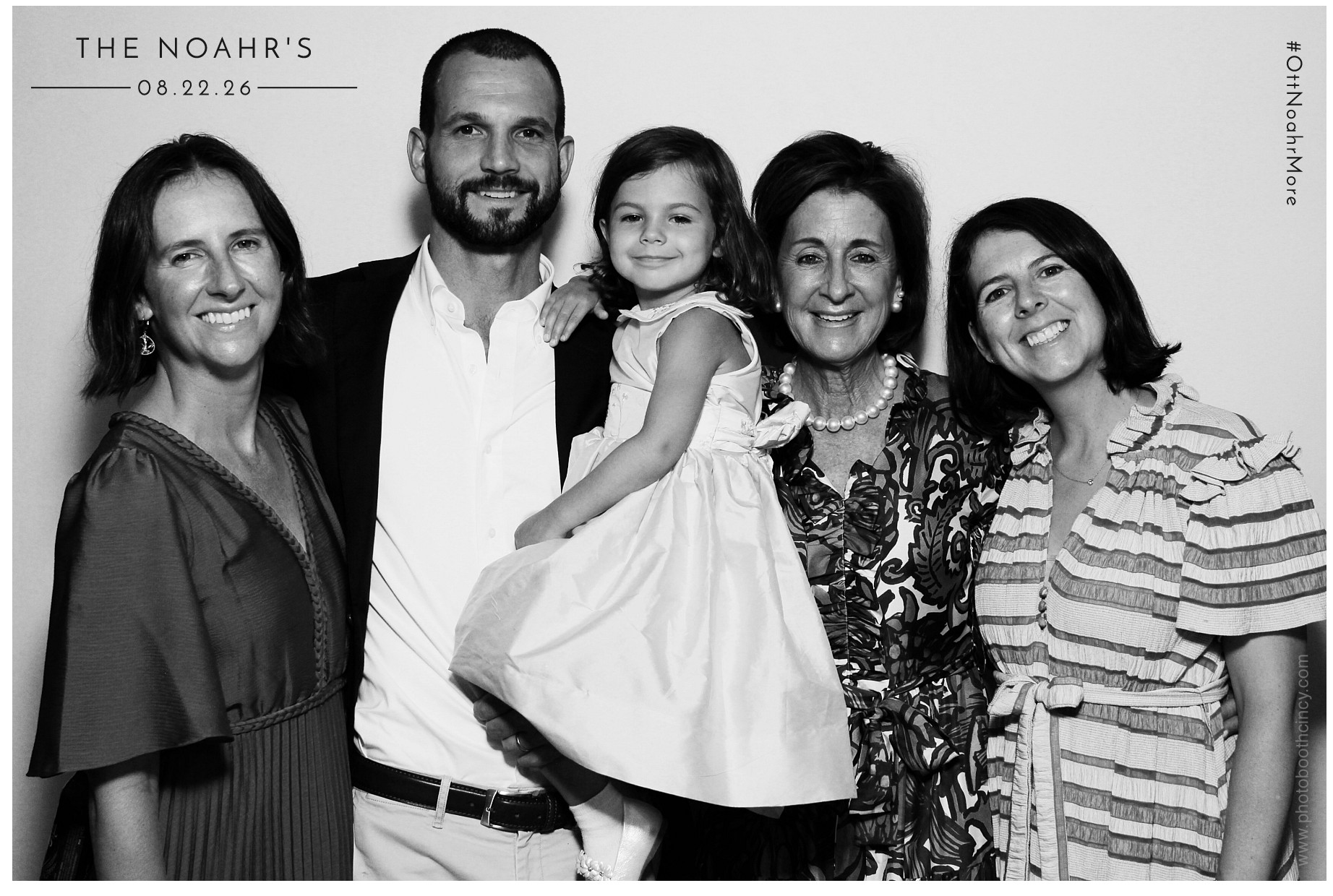 The Noahr's | View more photos from the event at gallery.photoboothcincy.com/u/PhotoBoothCincy/The-Noahrs