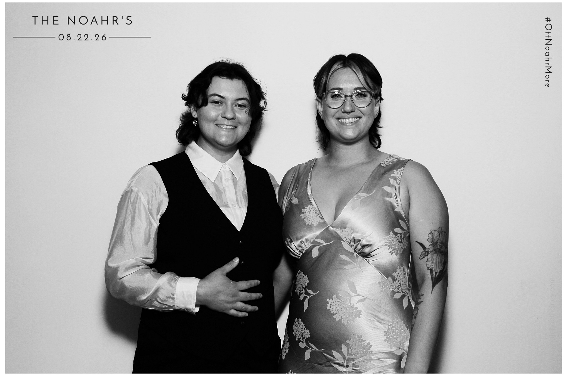 The Noahr's | View more photos from the event at gallery.photoboothcincy.com/u/PhotoBoothCincy/The-Noahrs
