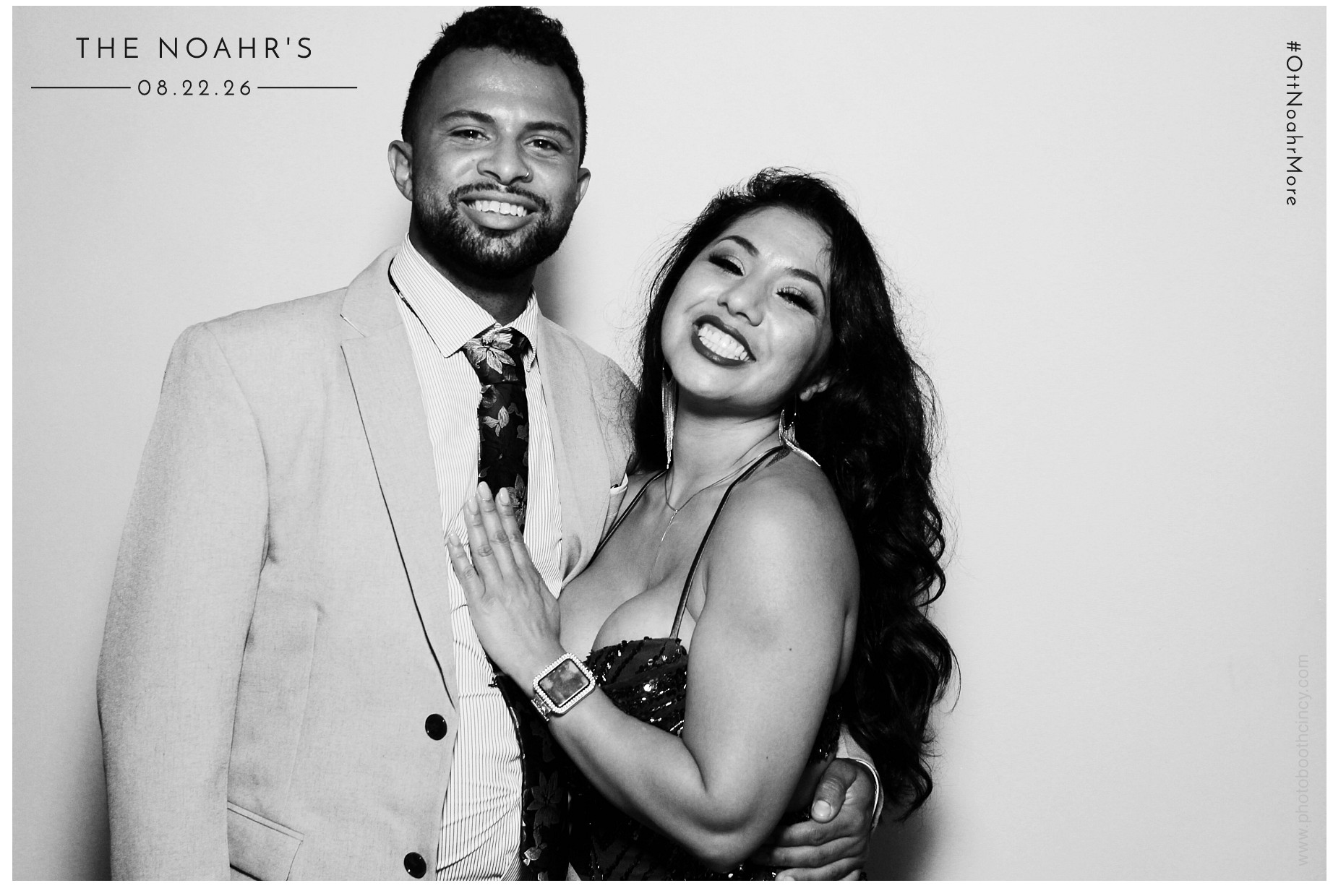 The Noahr's | View more photos from the event at gallery.photoboothcincy.com/u/PhotoBoothCincy/The-Noahrs