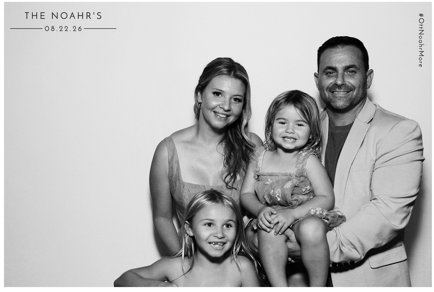 The Noahr's | View more photos from the event at gallery.photoboothcincy.com/u/PhotoBoothCincy/The-Noahrs