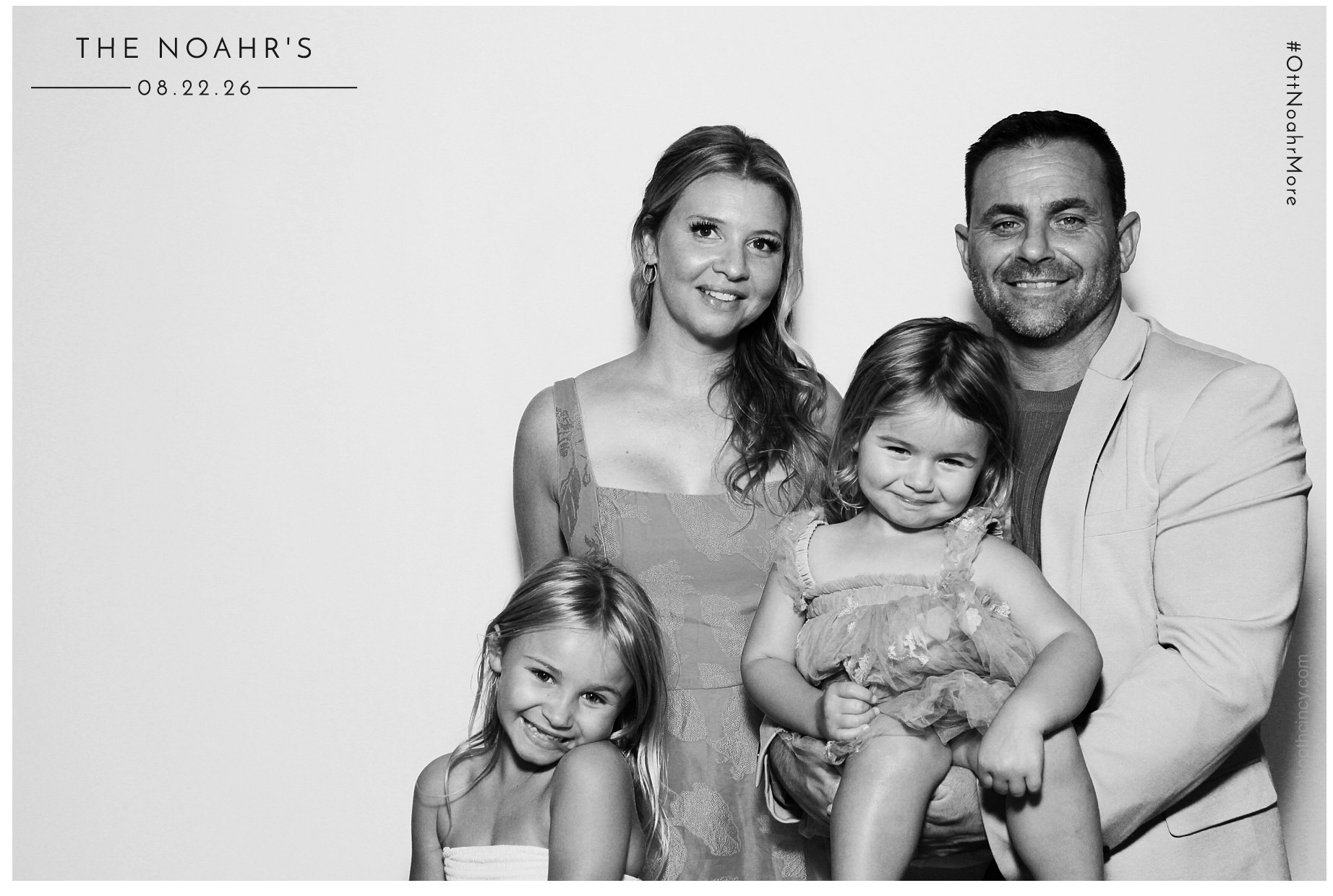 The Noahr's | View more photos from the event at gallery.photoboothcincy.com/u/PhotoBoothCincy/The-Noahrs