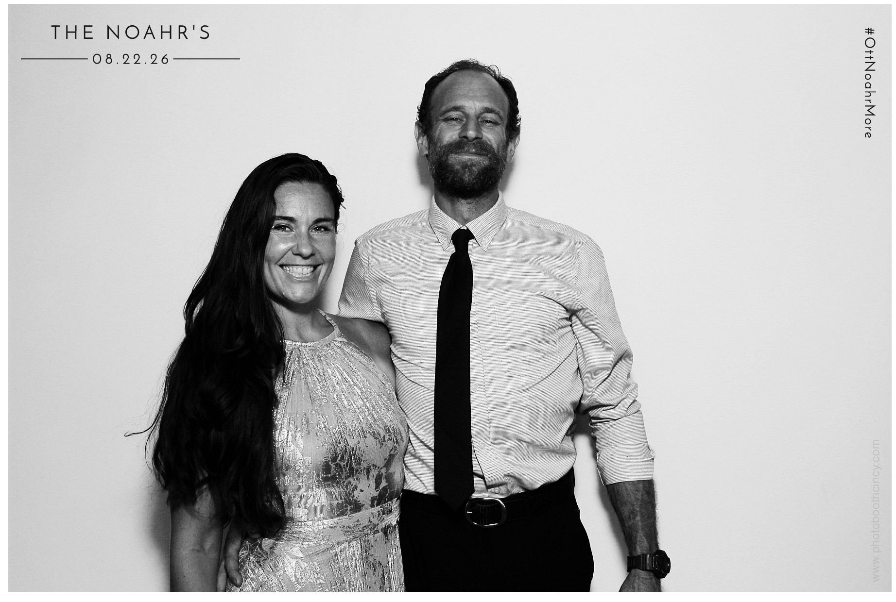 The Noahr's | View more photos from the event at gallery.photoboothcincy.com/u/PhotoBoothCincy/The-Noahrs