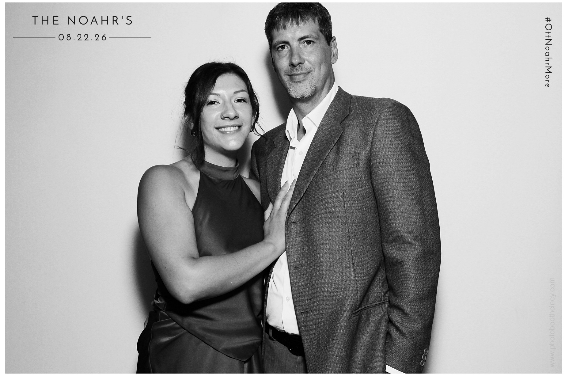 The Noahr's | View more photos from the event at gallery.photoboothcincy.com/u/PhotoBoothCincy/The-Noahrs