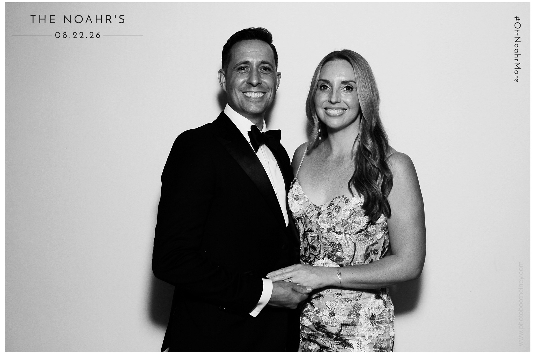 The Noahr's | View more photos from the event at gallery.photoboothcincy.com/u/PhotoBoothCincy/The-Noahrs