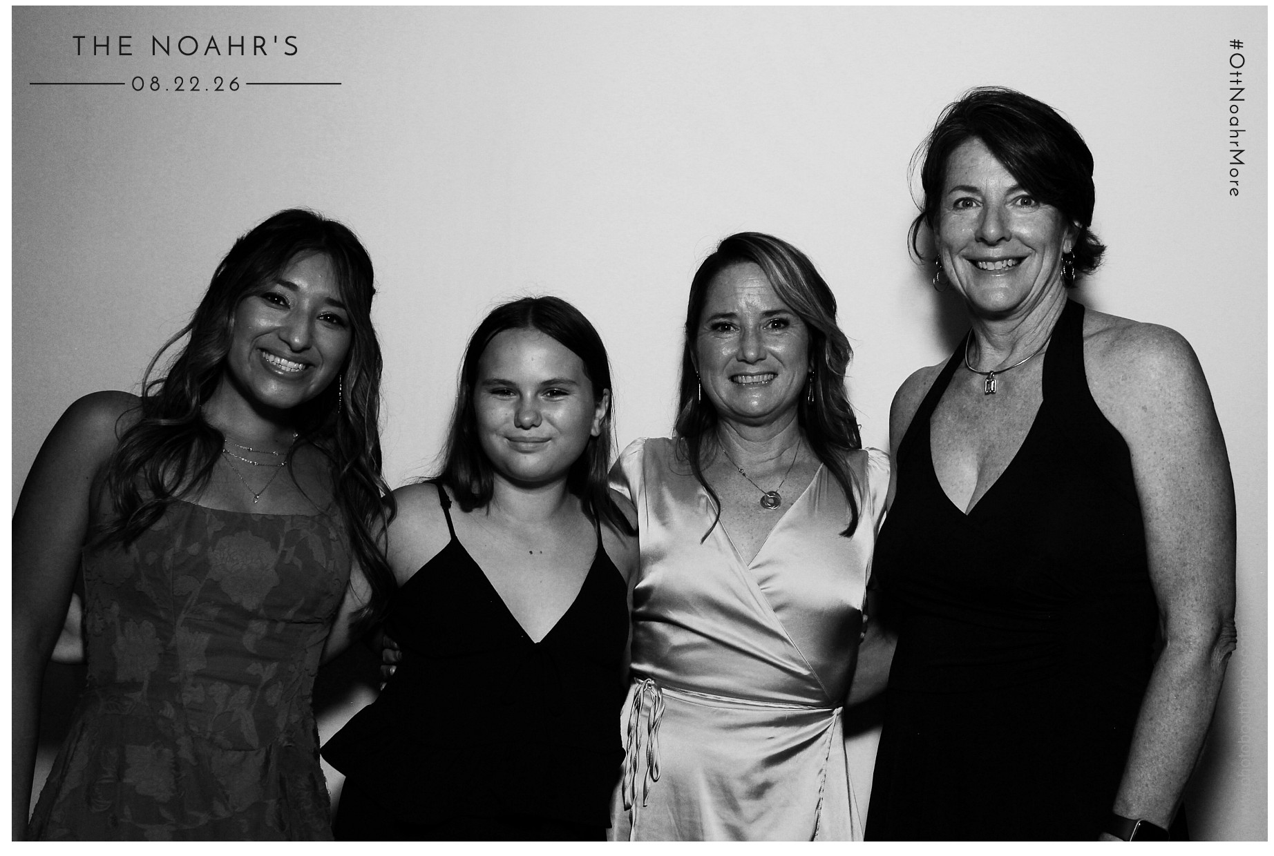 The Noahr's | View more photos from the event at gallery.photoboothcincy.com/u/PhotoBoothCincy/The-Noahrs
