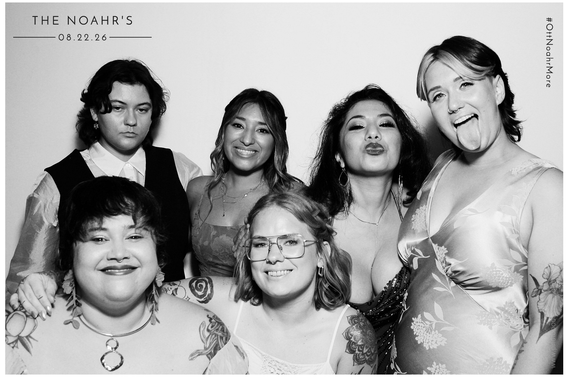 The Noahr's | View more photos from the event at gallery.photoboothcincy.com/u/PhotoBoothCincy/The-Noahrs