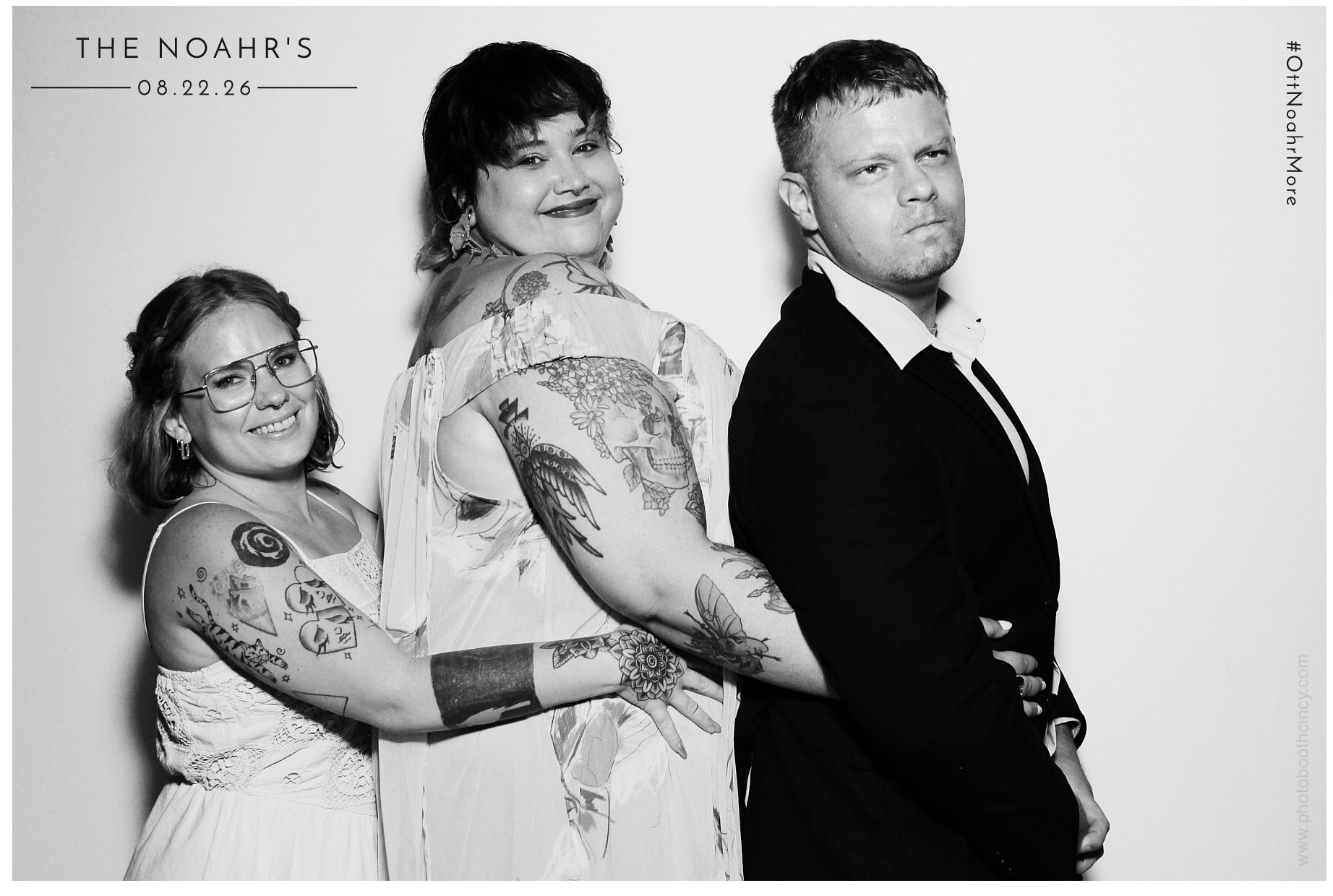 The Noahr's | View more photos from the event at gallery.photoboothcincy.com/u/PhotoBoothCincy/The-Noahrs
