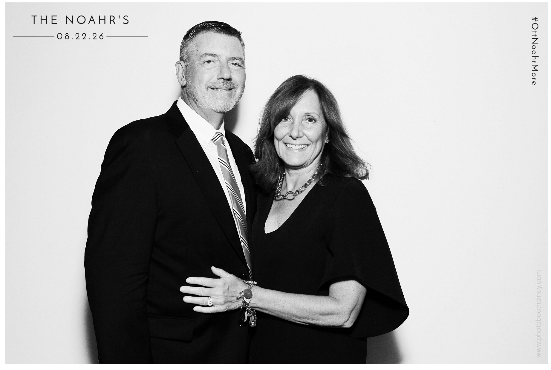 The Noahr's | View more photos from the event at gallery.photoboothcincy.com/u/PhotoBoothCincy/The-Noahrs