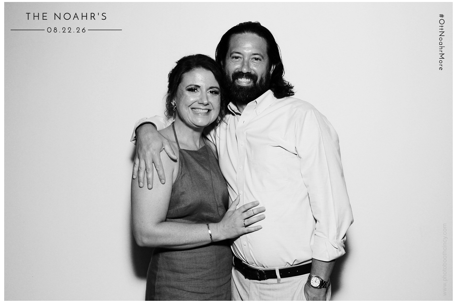 The Noahr's | View more photos from the event at gallery.photoboothcincy.com/u/PhotoBoothCincy/The-Noahrs