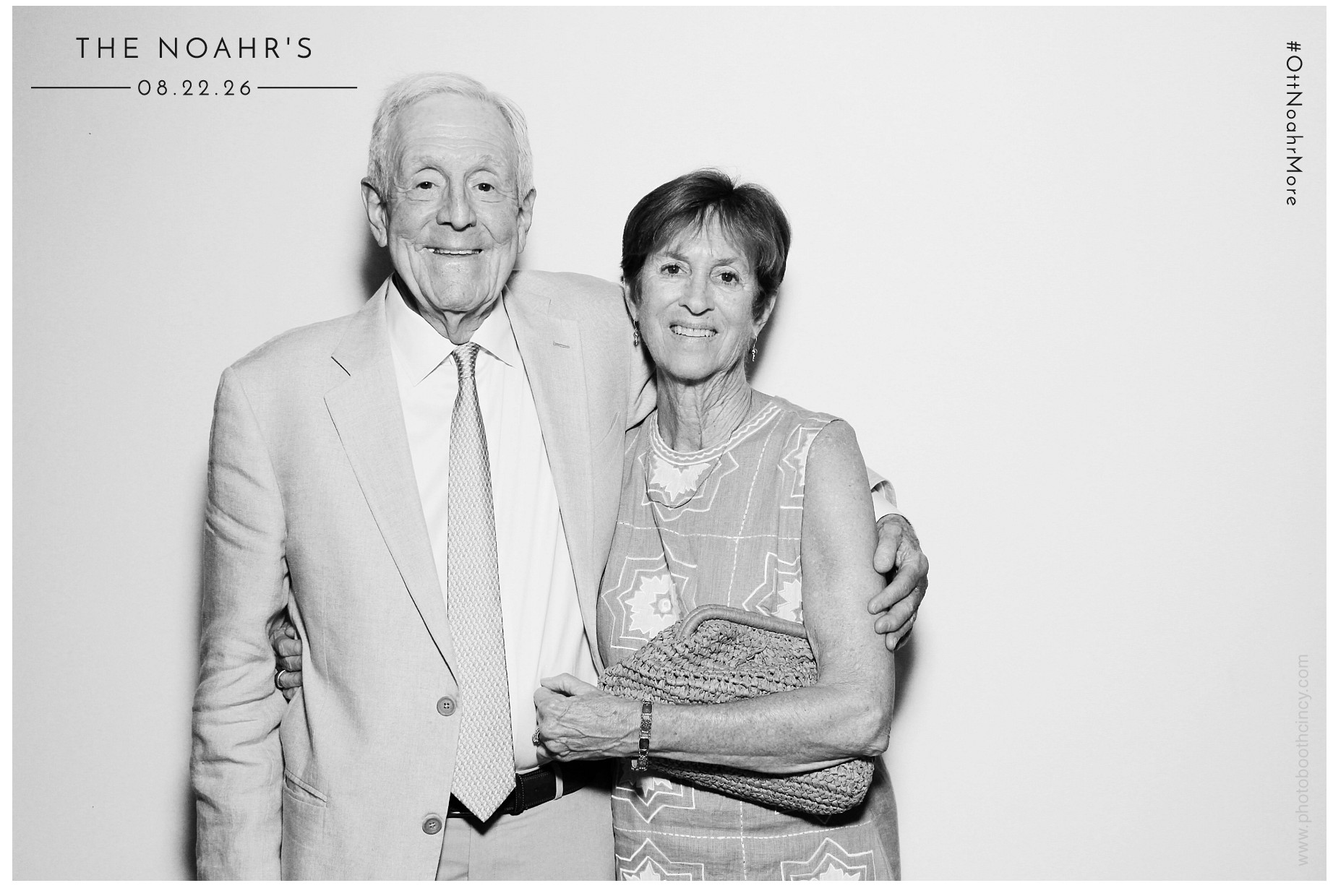 The Noahr's | View more photos from the event at gallery.photoboothcincy.com/u/PhotoBoothCincy/The-Noahrs