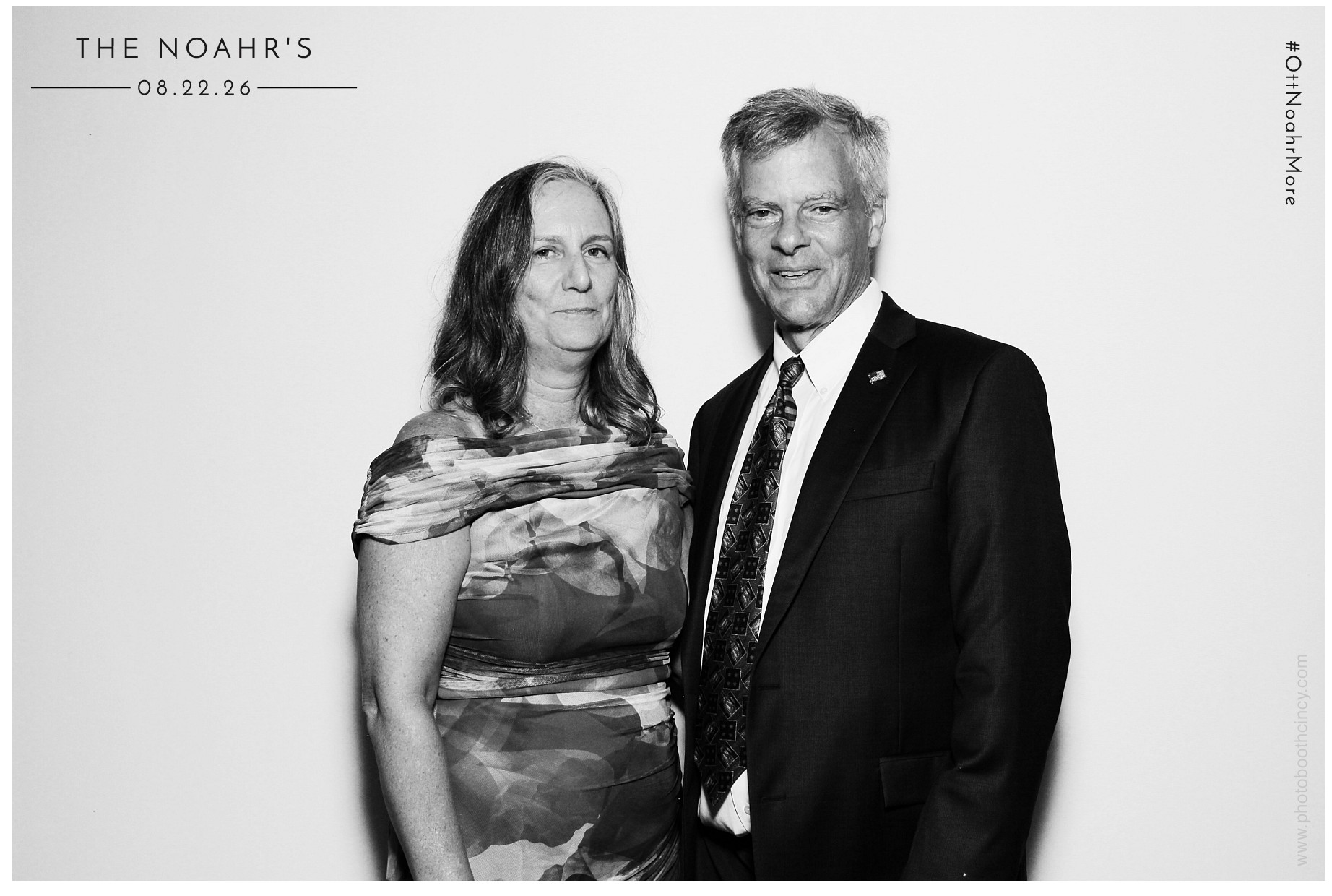The Noahr's | View more photos from the event at gallery.photoboothcincy.com/u/PhotoBoothCincy/The-Noahrs