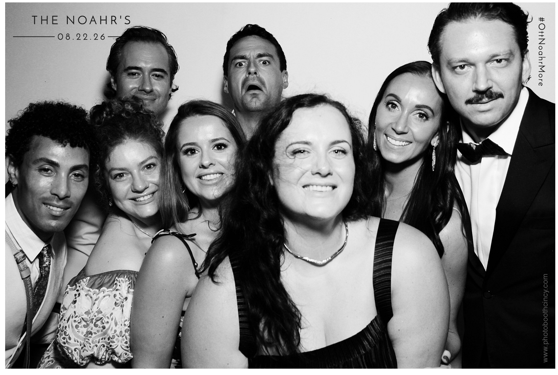 The Noahr's | View more photos from the event at gallery.photoboothcincy.com/u/PhotoBoothCincy/The-Noahrs