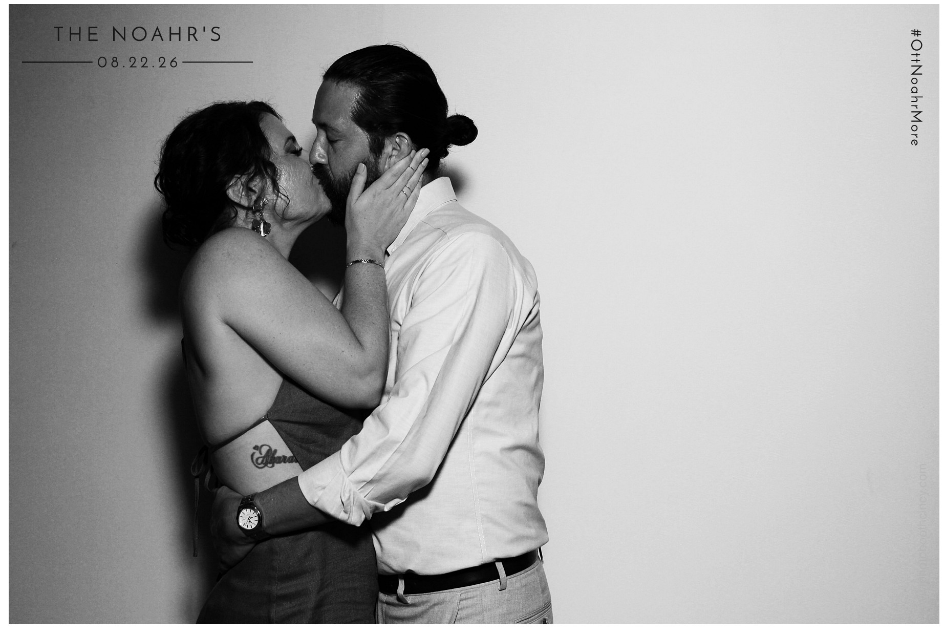 The Noahr's | View more photos from the event at gallery.photoboothcincy.com/u/PhotoBoothCincy/The-Noahrs