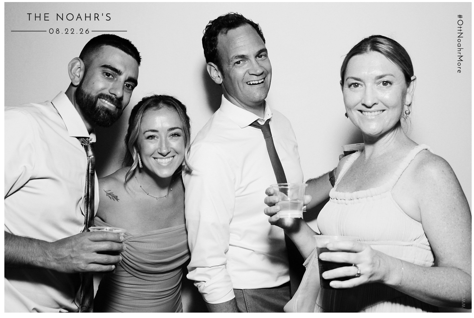 The Noahr's | View more photos from the event at gallery.photoboothcincy.com/u/PhotoBoothCincy/The-Noahrs