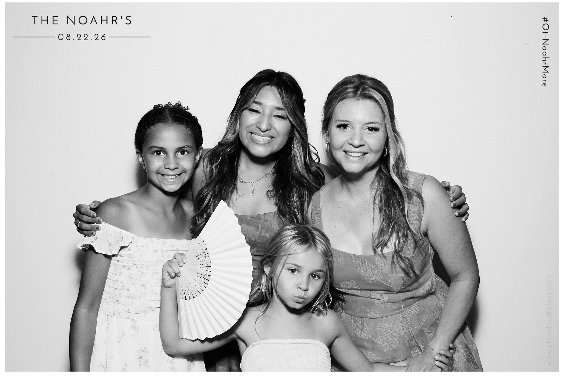 The Noahr's | View more photos from the event at gallery.photoboothcincy.com/u/PhotoBoothCincy/The-Noahrs