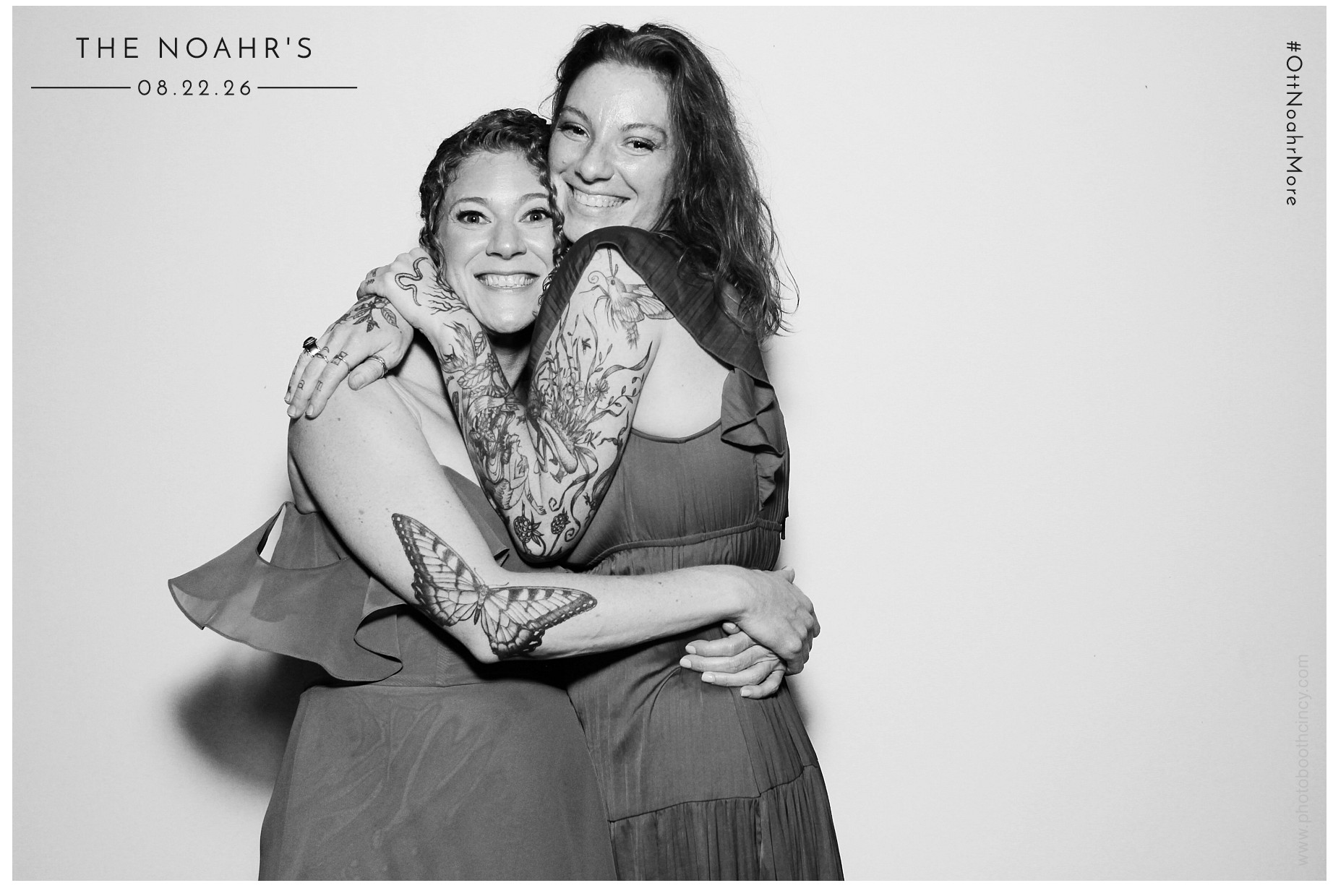 The Noahr's | View more photos from the event at gallery.photoboothcincy.com/u/PhotoBoothCincy/The-Noahrs
