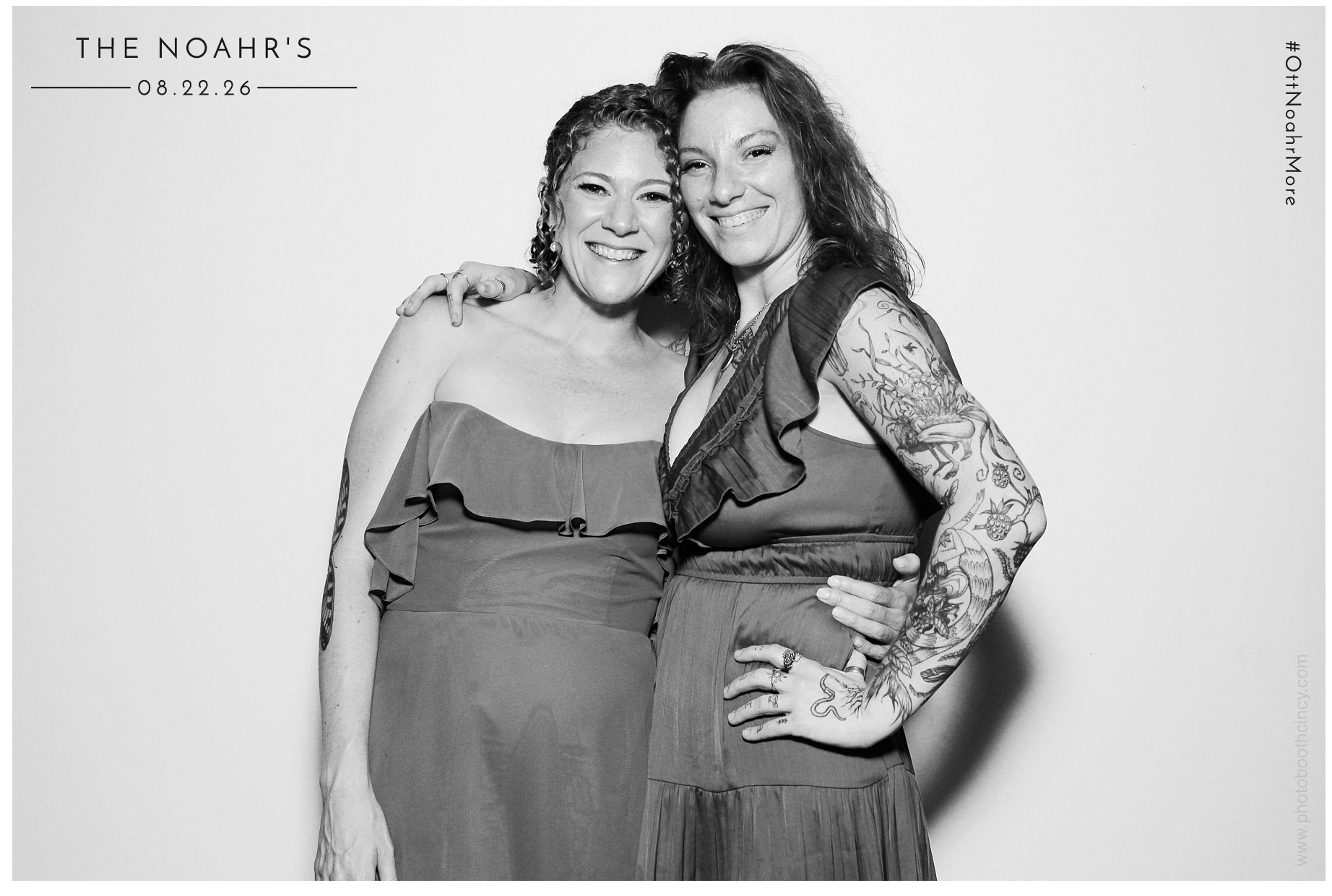 The Noahr's | View more photos from the event at gallery.photoboothcincy.com/u/PhotoBoothCincy/The-Noahrs