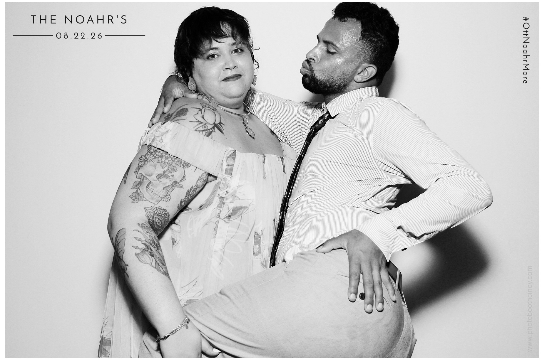 The Noahr's | View more photos from the event at gallery.photoboothcincy.com/u/PhotoBoothCincy/The-Noahrs