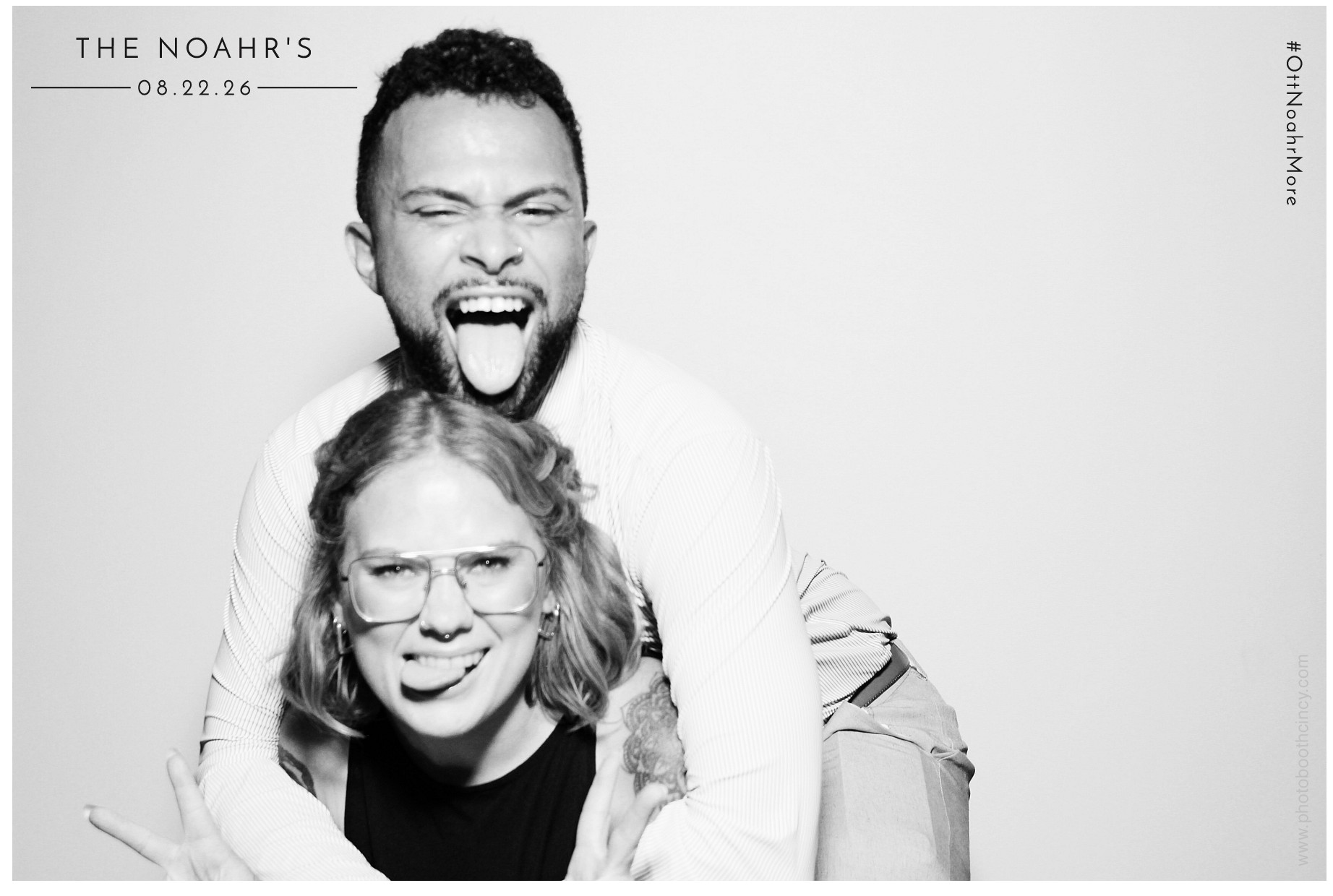 The Noahr's | View more photos from the event at gallery.photoboothcincy.com/u/PhotoBoothCincy/The-Noahrs
