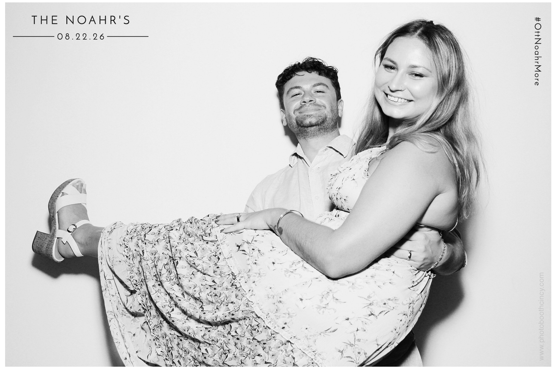 The Noahr's | View more photos from the event at gallery.photoboothcincy.com/u/PhotoBoothCincy/The-Noahrs