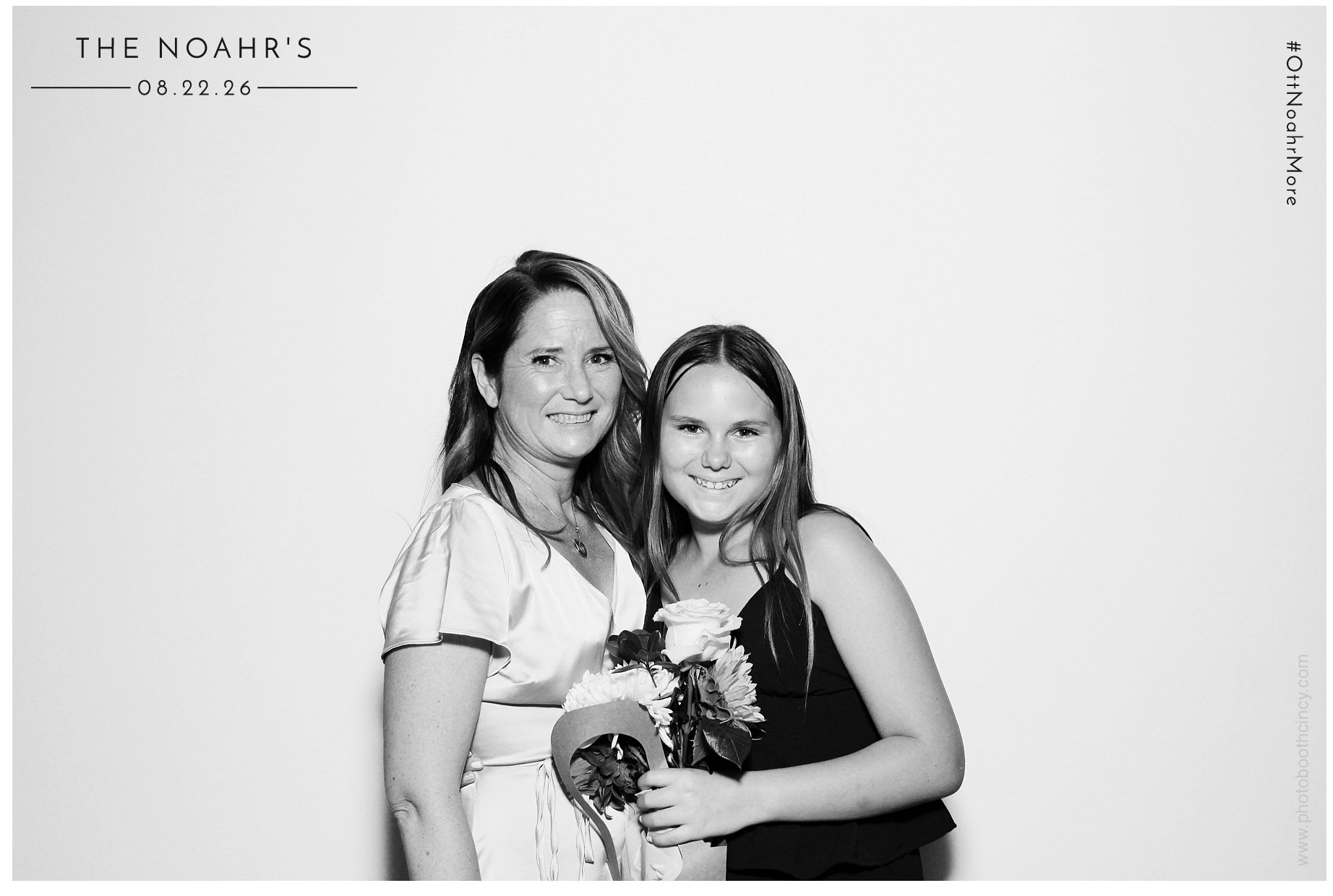 The Noahr's | View more photos from the event at gallery.photoboothcincy.com/u/PhotoBoothCincy/The-Noahrs