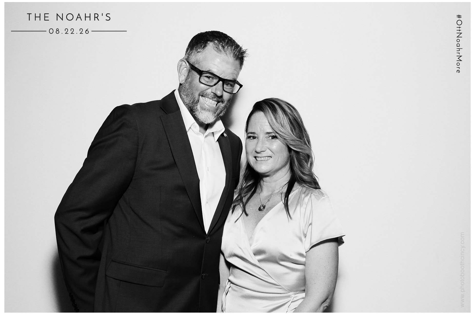 The Noahr's | View more photos from the event at gallery.photoboothcincy.com/u/PhotoBoothCincy/The-Noahrs