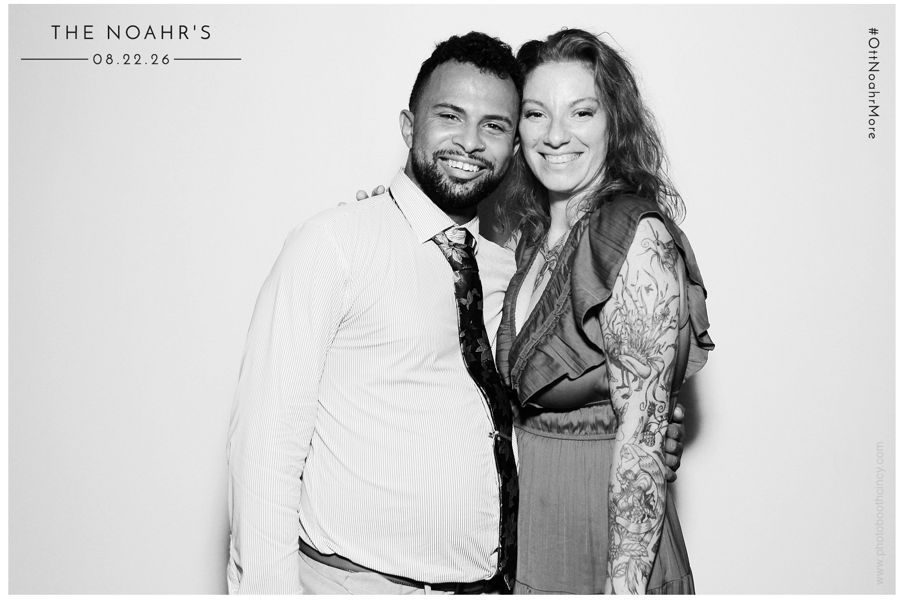 The Noahr's | View more photos from the event at gallery.photoboothcincy.com/u/PhotoBoothCincy/The-Noahrs
