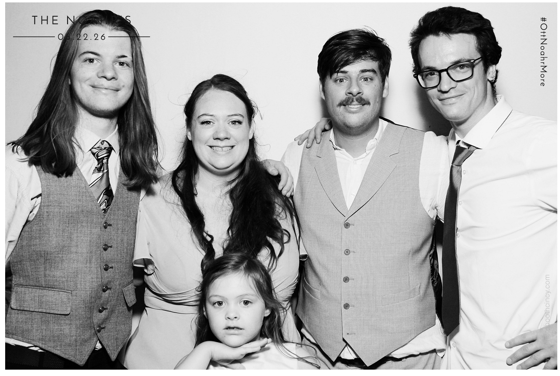 The Noahr's | View more photos from the event at gallery.photoboothcincy.com/u/PhotoBoothCincy/The-Noahrs