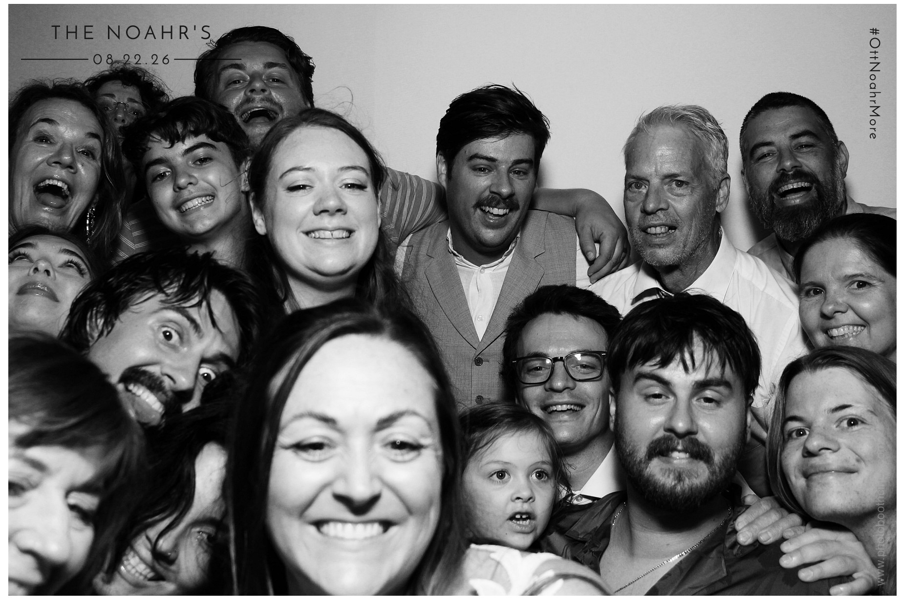 The Noahr's | View more photos from the event at gallery.photoboothcincy.com/u/PhotoBoothCincy/The-Noahrs