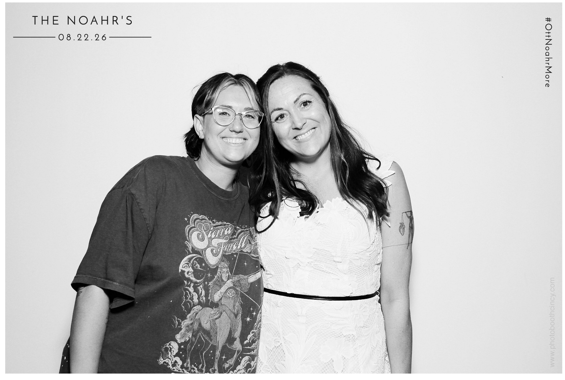 The Noahr's | View more photos from the event at gallery.photoboothcincy.com/u/PhotoBoothCincy/The-Noahrs