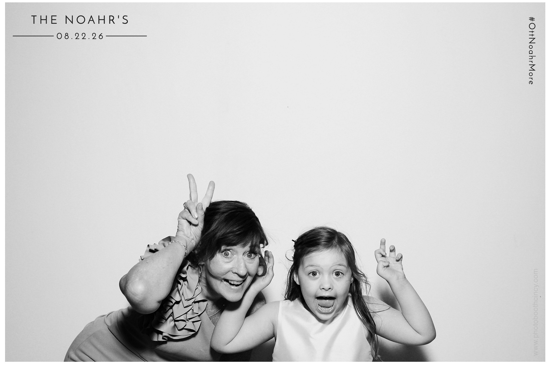 The Noahr's | View more photos from the event at gallery.photoboothcincy.com/u/PhotoBoothCincy/The-Noahrs