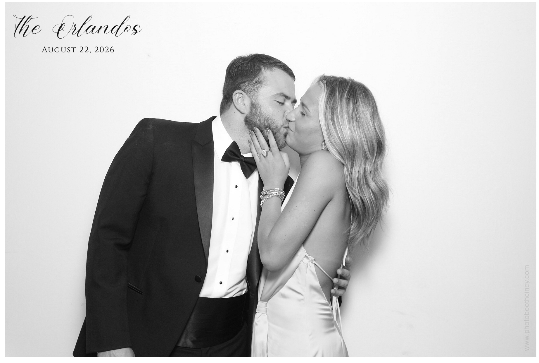 The Orlando's | View more photos from the event at gallery.photoboothcincy.com/u/PhotoBoothCincy/The-Orlandos