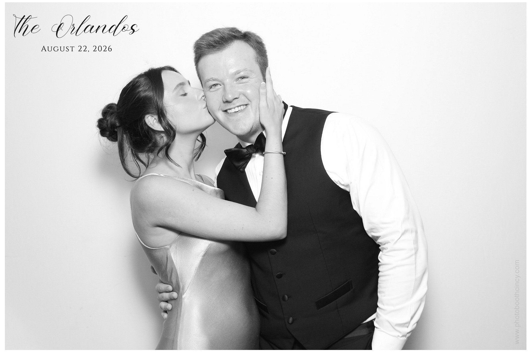 The Orlando's | View more photos from the event at gallery.photoboothcincy.com/u/PhotoBoothCincy/The-Orlandos