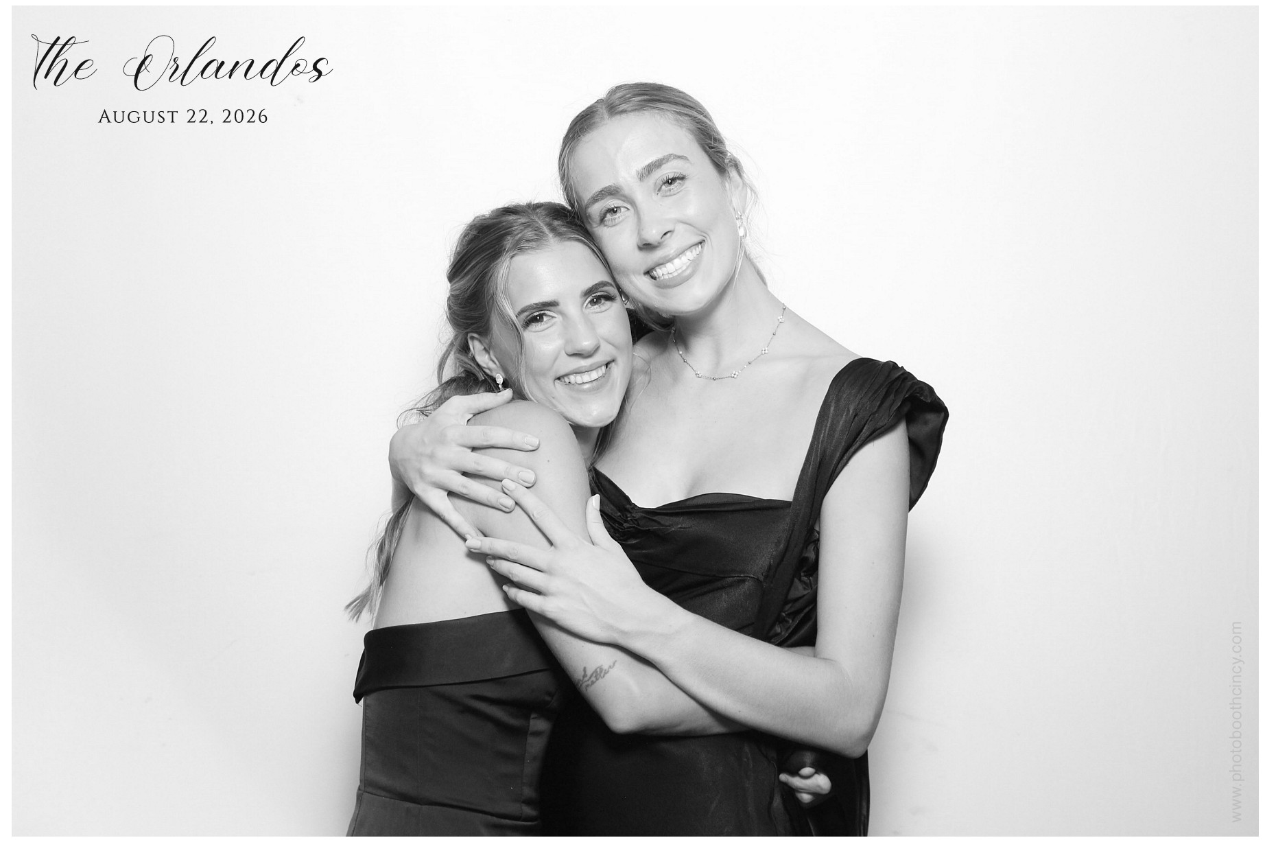 The Orlando's | View more photos from the event at gallery.photoboothcincy.com/u/PhotoBoothCincy/The-Orlandos