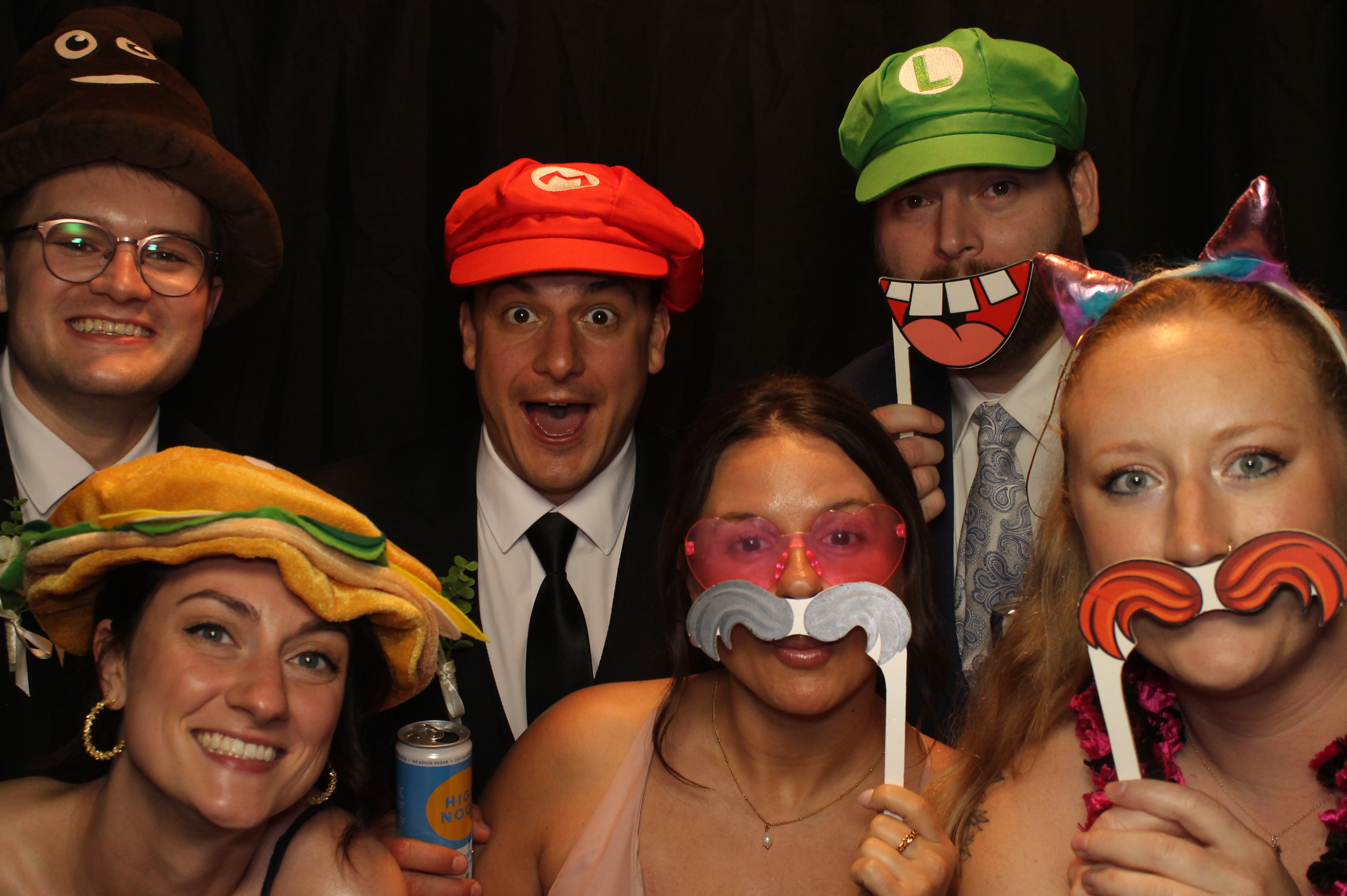 The Rasnics | View more photos from the event at gallery.photoboothcincy.com/u/PhotoBoothCincy/The-Rasnics