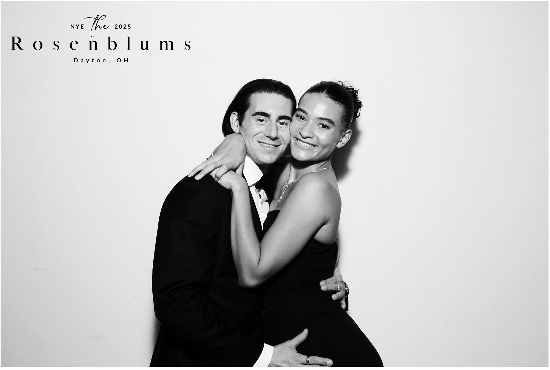 The Rosenblums | View more photos from the event at gallery.photoboothcincy.com/u/PhotoBoothCincy/The-Rosenblums