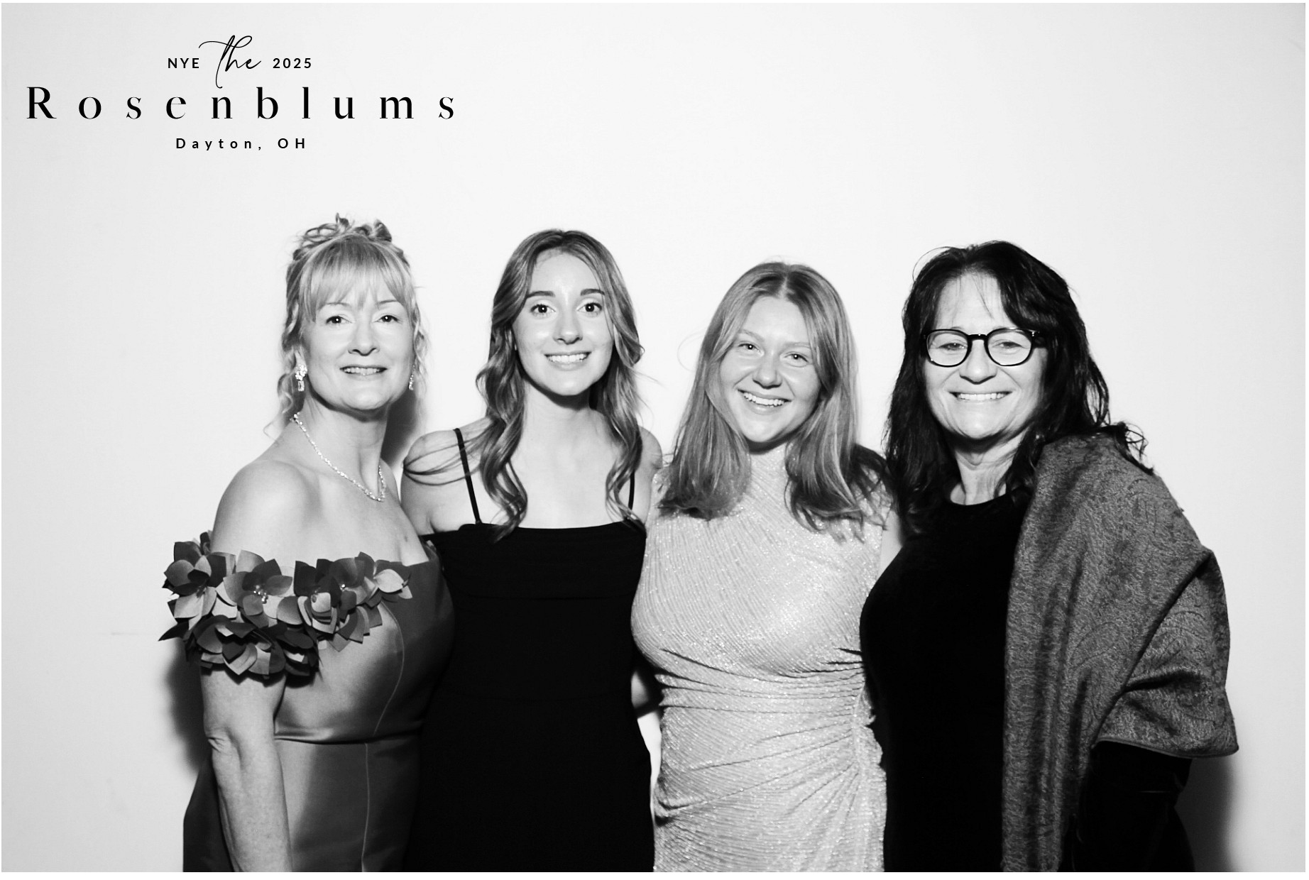 The Rosenblums | View more photos from the event at gallery.photoboothcincy.com/u/PhotoBoothCincy/The-Rosenblums