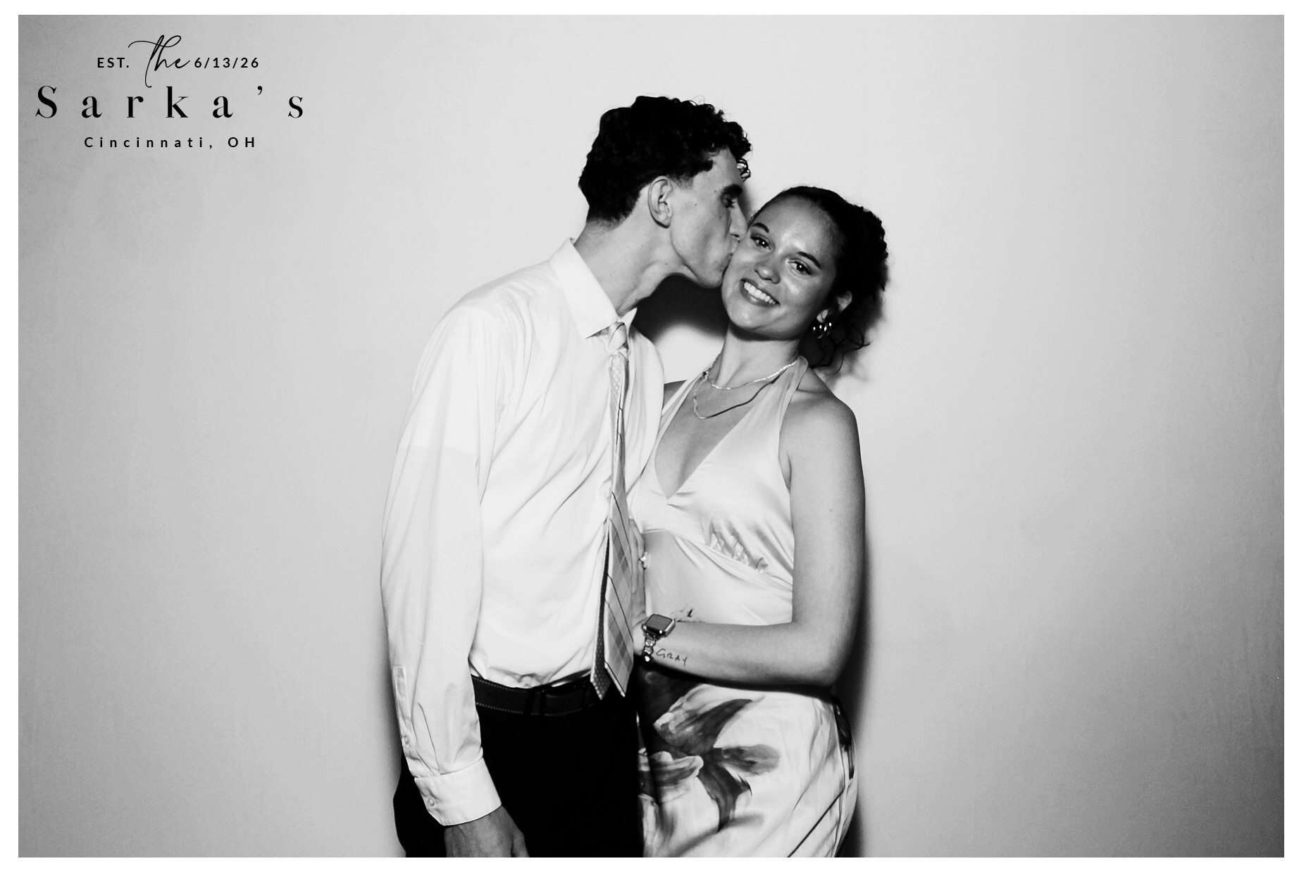 The Sarka's | View more photos from the event at gallery.photoboothcincy.com/u/PhotoBoothCincy/The-Sarkas