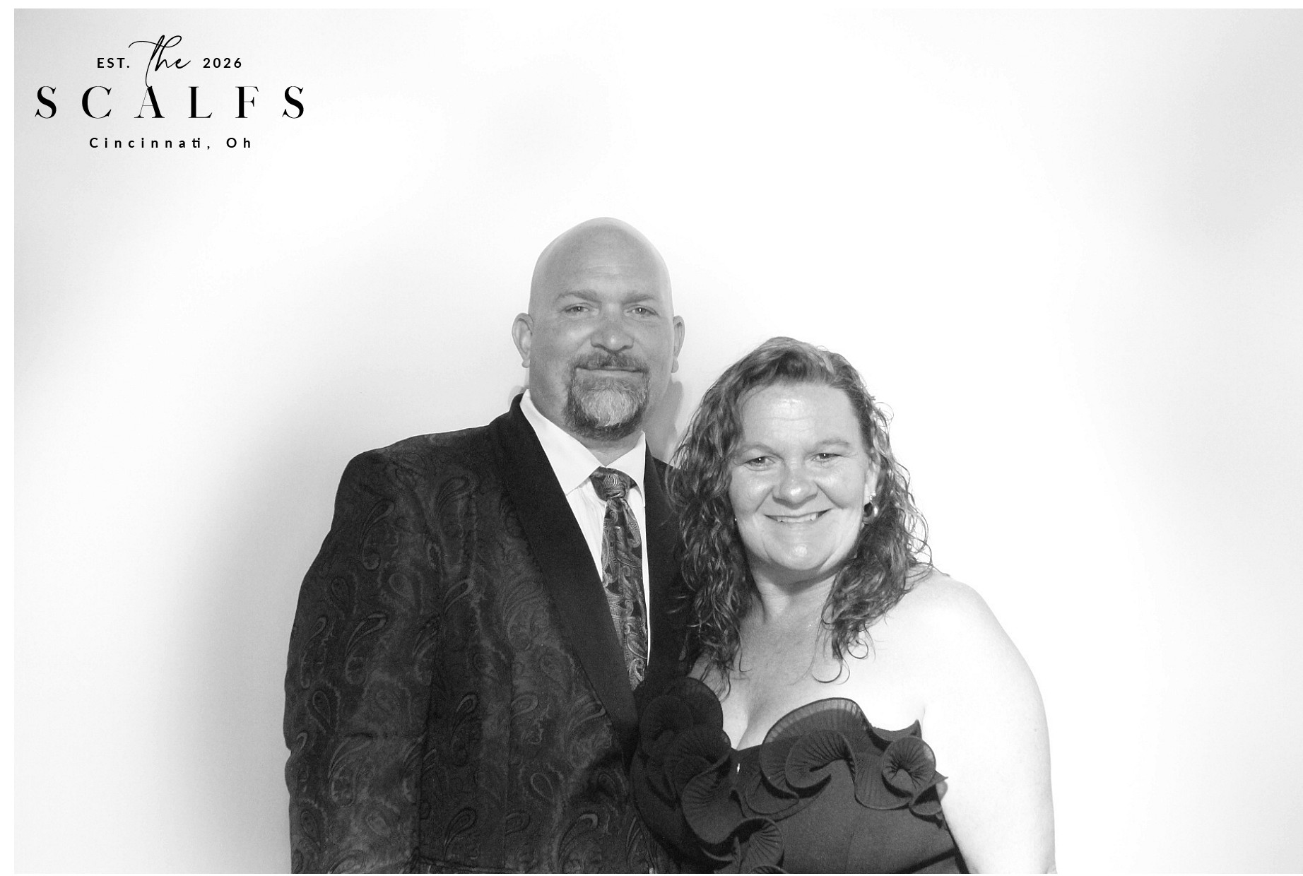 The Scalfs | View more photos from the event at gallery.photoboothcincy.com/u/PhotoBoothCincy/The-Scalfs