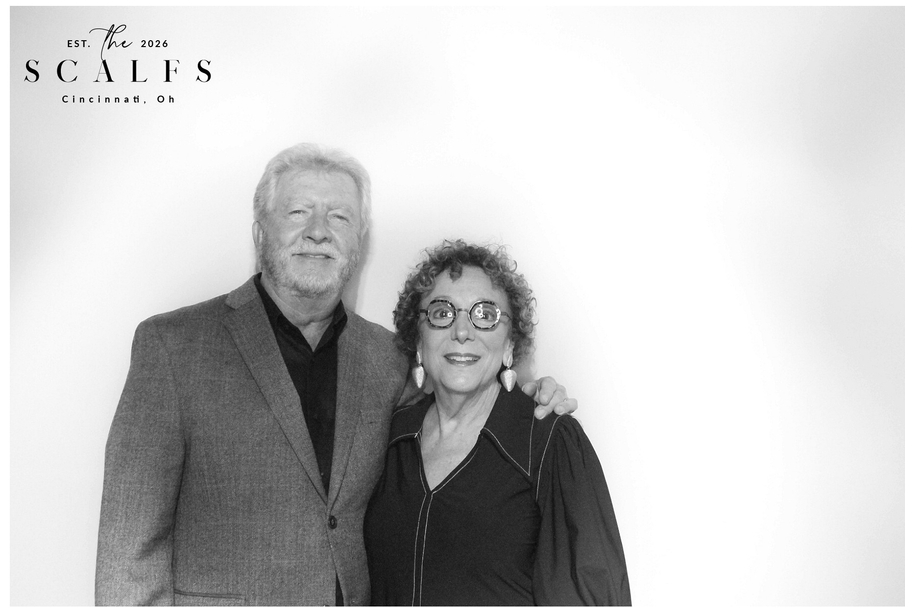 The Scalfs | View more photos from the event at gallery.photoboothcincy.com/u/PhotoBoothCincy/The-Scalfs