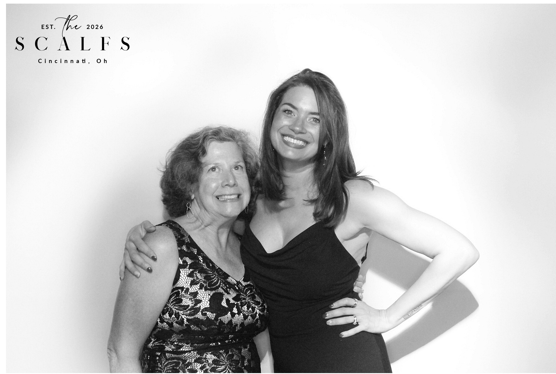 The Scalfs | View more photos from the event at gallery.photoboothcincy.com/u/PhotoBoothCincy/The-Scalfs