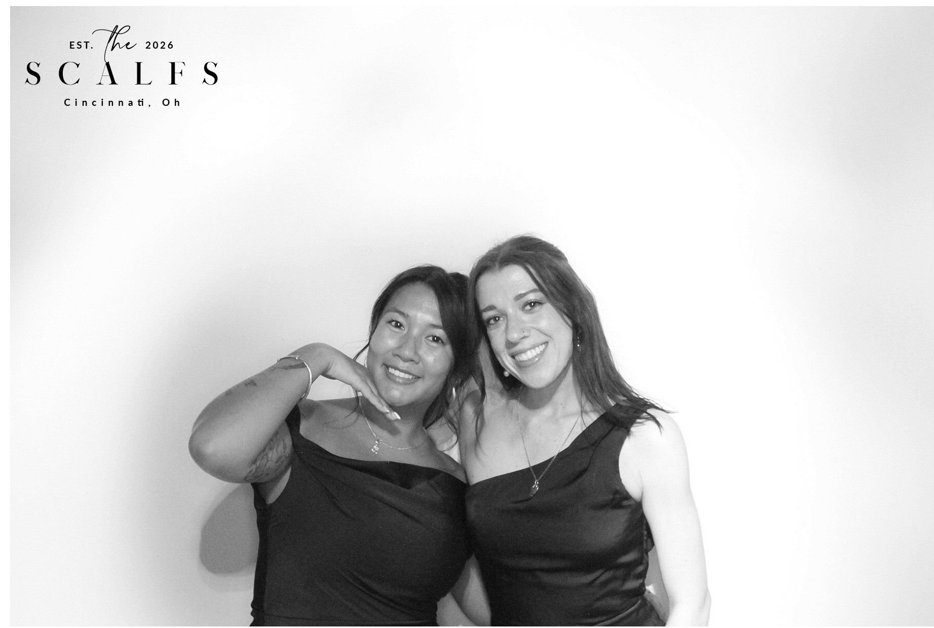 The Scalfs | View more photos from the event at gallery.photoboothcincy.com/u/PhotoBoothCincy/The-Scalfs