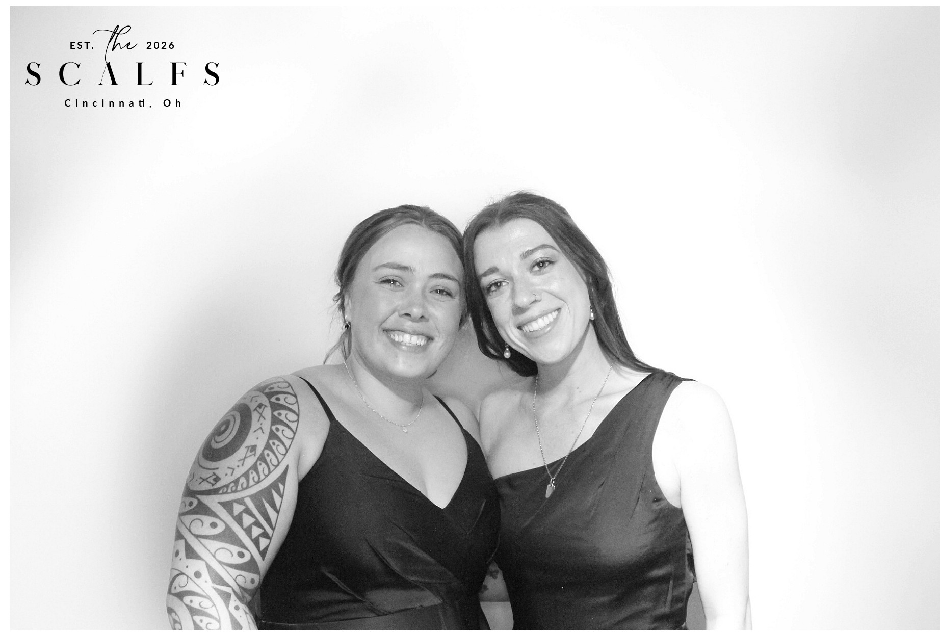 The Scalfs | View more photos from the event at gallery.photoboothcincy.com/u/PhotoBoothCincy/The-Scalfs