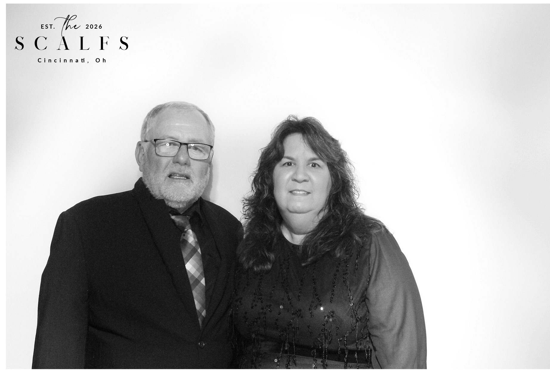 The Scalfs | View more photos from the event at gallery.photoboothcincy.com/u/PhotoBoothCincy/The-Scalfs