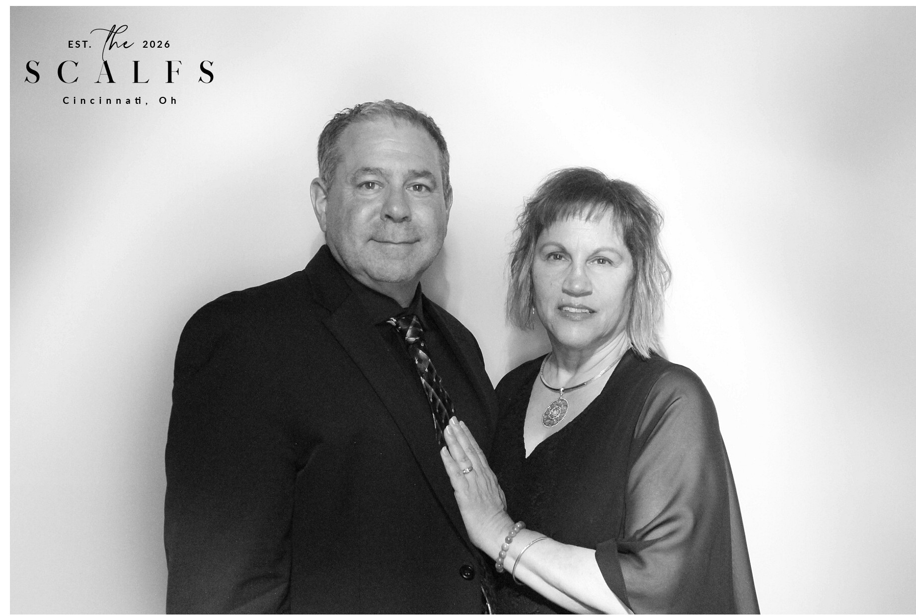 The Scalfs | View more photos from the event at gallery.photoboothcincy.com/u/PhotoBoothCincy/The-Scalfs