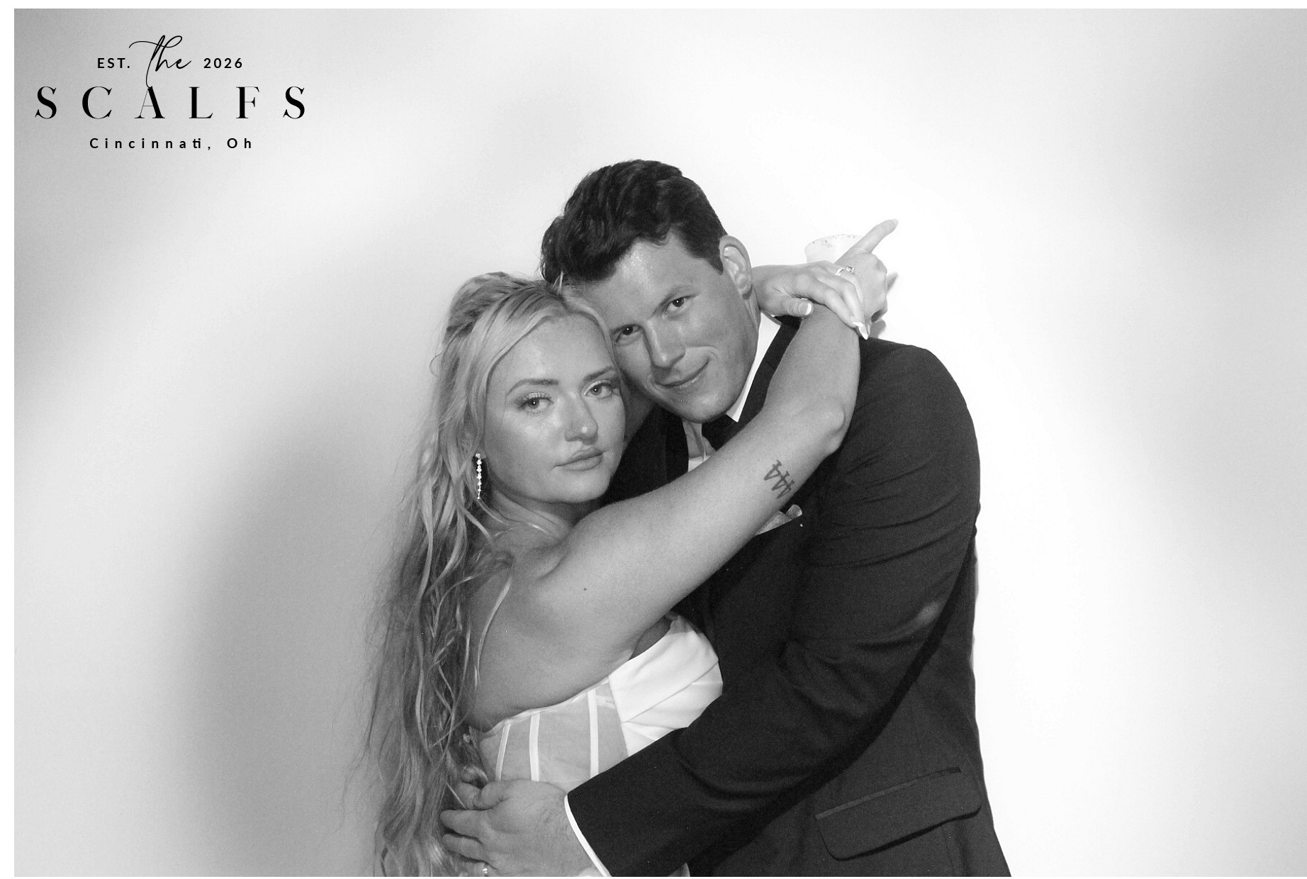 The Scalfs | View more photos from the event at gallery.photoboothcincy.com/u/PhotoBoothCincy/The-Scalfs