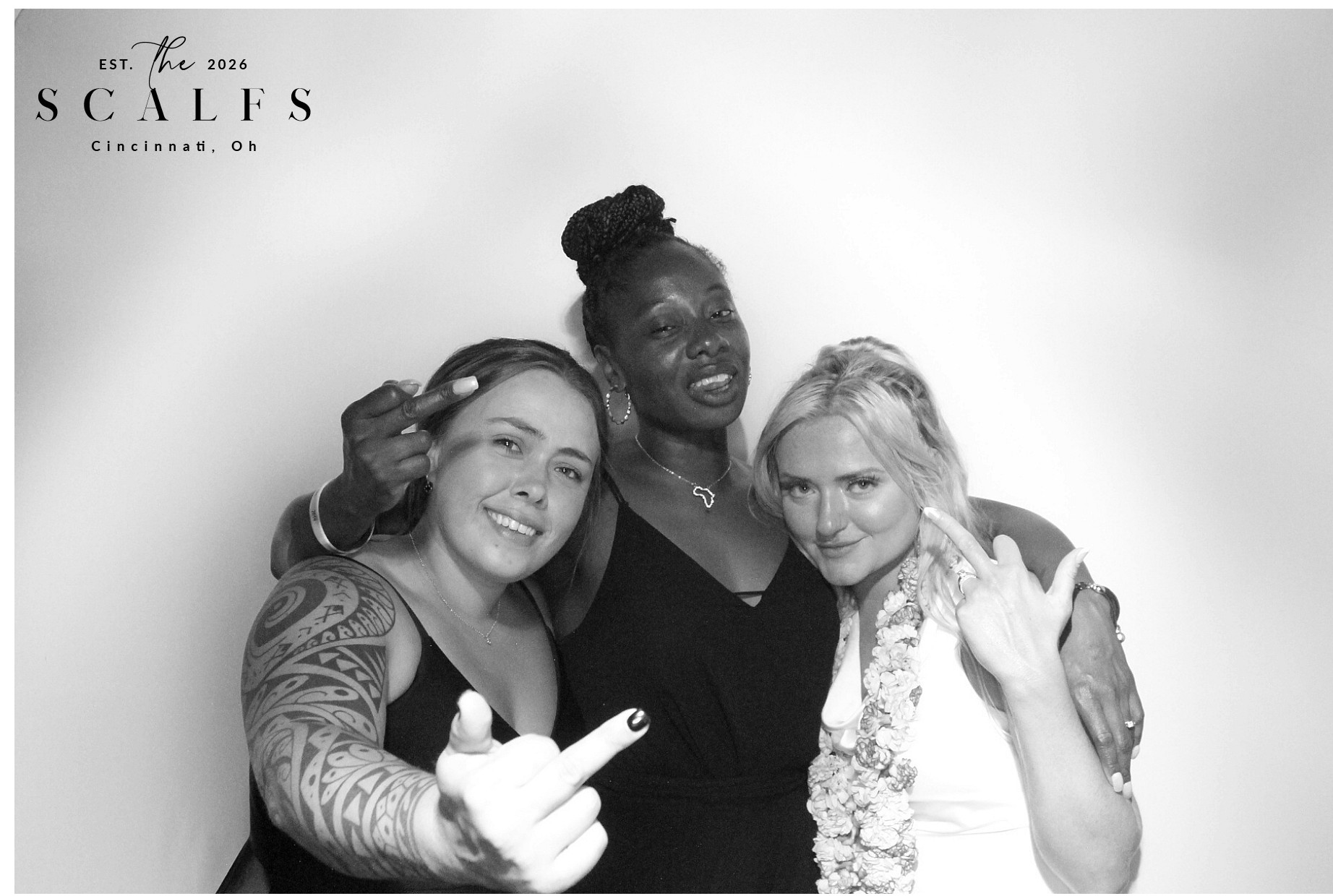 The Scalfs | View more photos from the event at gallery.photoboothcincy.com/u/PhotoBoothCincy/The-Scalfs