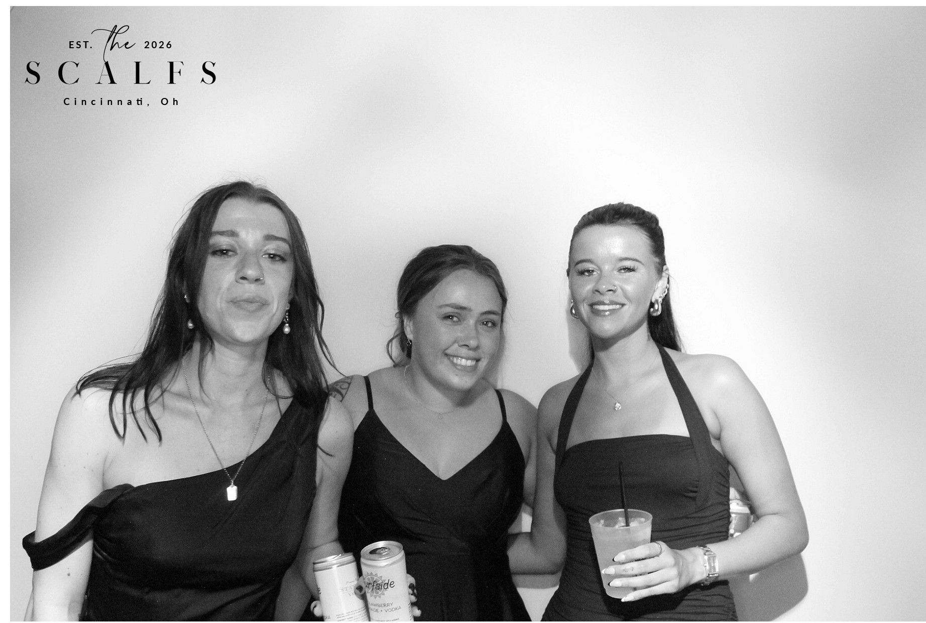 The Scalfs | View more photos from the event at gallery.photoboothcincy.com/u/PhotoBoothCincy/The-Scalfs